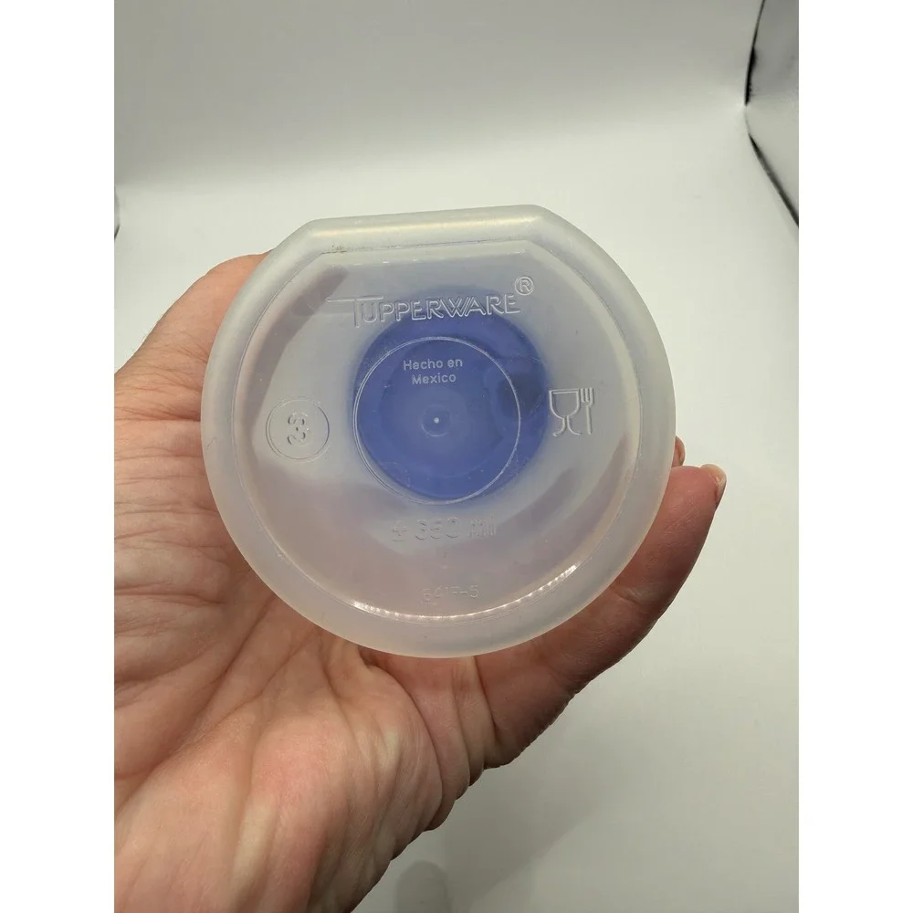 Tupperware Quick Shake 650ml Mixer Bottle Blue Flip Top Lid 1641-5 Frosted Clear